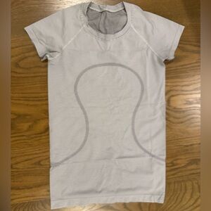 lululemon tempo stripe white swiftly tech hip length